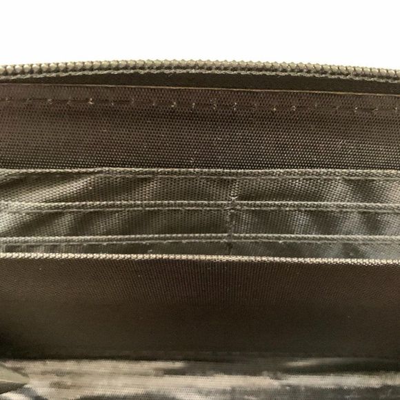 Black/ Brown Snake Print / Python Zip Around Wallet - NWT - Picture 5 of 6